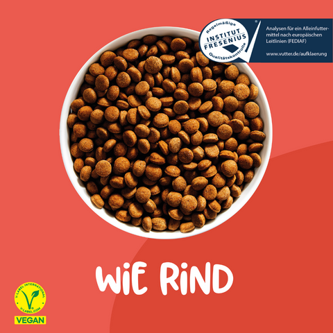 Napf mit Vutter! veganes Trockenfutter wie Rind für Hunde mit vegan Label